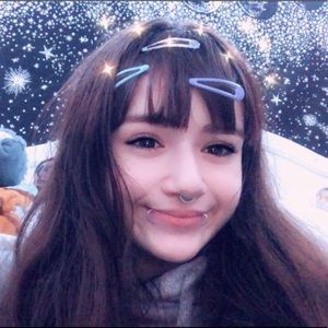 Meet your Posher, Sky